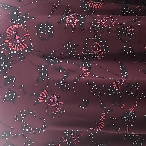 Colorful Loose Fitting Top - Picture 3 of 8